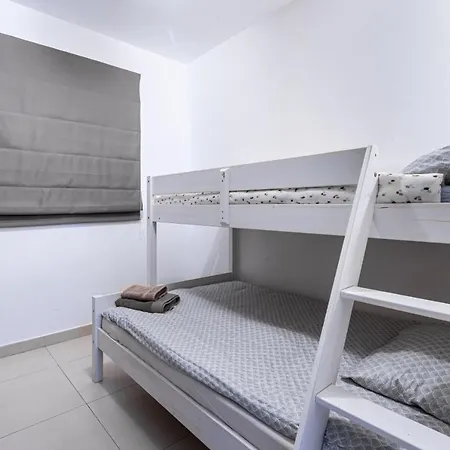 St Julians - Balluta 2 Bedroom